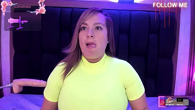 Snapshot of Elise-Leyton chatting on November 2025 08:34:01 PM Elise-Leyton online show from November 2025 08:34:01 PM