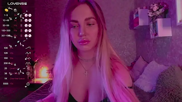 Mika Rayy online show from March 2025 08:00:02 PM