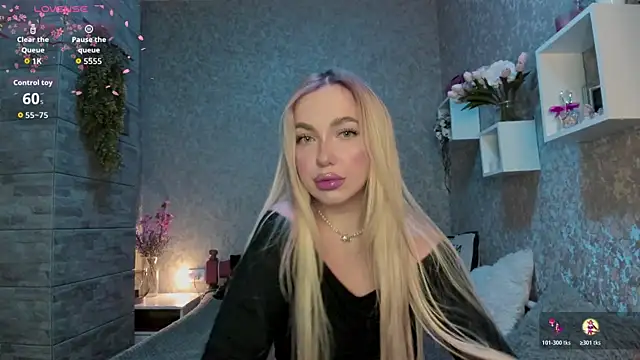 Mika Rayy online show from October 2025 08:19:02 PM