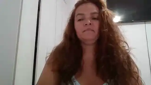 Snapshot of squirtlatinx chatting on May 2026 01:59:03 AM squirtlatinx online show from May 2026 01:59:03 AM
