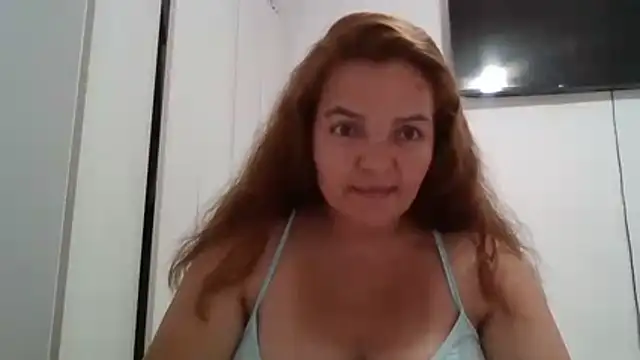 Snapshot of squirtlatinx chatting on May 2026 01:48:07 AM squirtlatinx online show from May 2026 01:48:07 AM