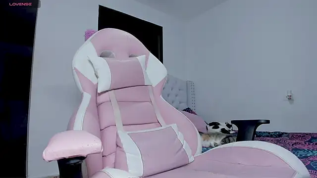 Alana ponsee online show from November 2025 05:41:02 AM