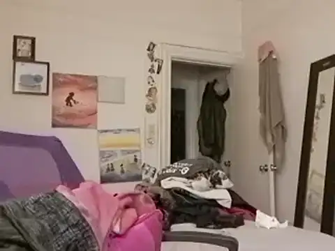 Snapshot of BaByArM81 chatting on February 2025 01:52:02 AM BaByArM81 online show from February 2025 01:52:02 AM