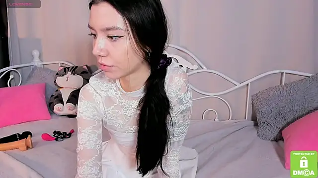 Amelia skyy online show from March 2026 02:13:01 AM