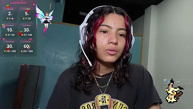 Lovelyamyy online show from October 2025 04:41:02 PM