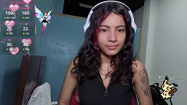 Lovelyamyy online show from October 2025 05:54:02 PM