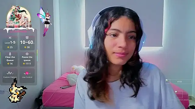 Lovelyamyy online show from November 2025 04:18:02 PM