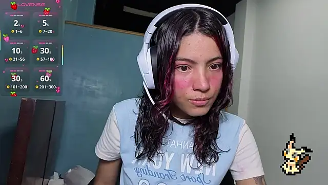 Lovelyamyy online show from September 2025 05:41:02 PM