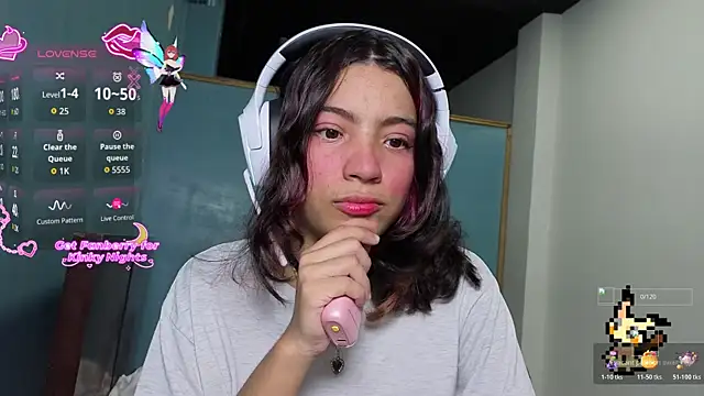 Lovelyamyy online show from October 2025 11:16:01 PM