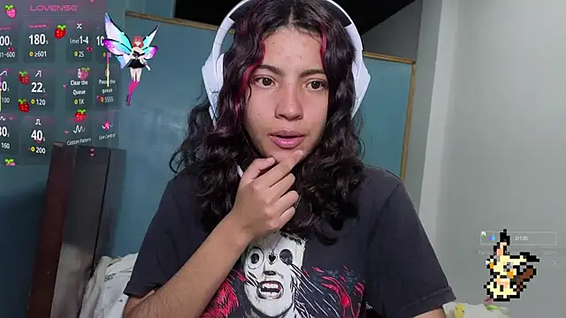 Lovelyamyy online show from October 2025 03:41:01 AM