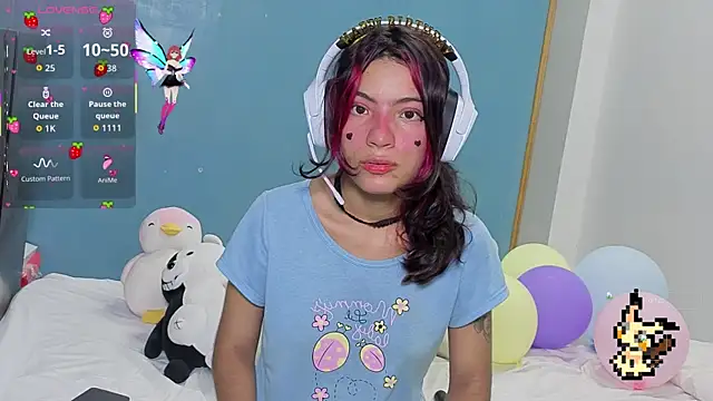 Lovelyamyy online show from September 2025 03:49:01 PM