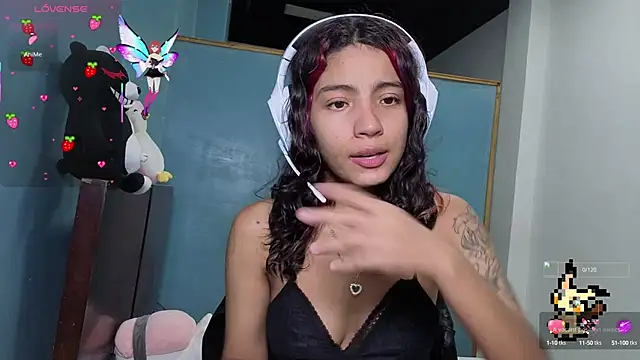 Lovelyamyy online show from October 2025 03:54:02 AM