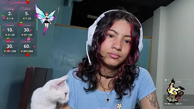 Lovelyamyy online show from October 2025 07:15:01 PM