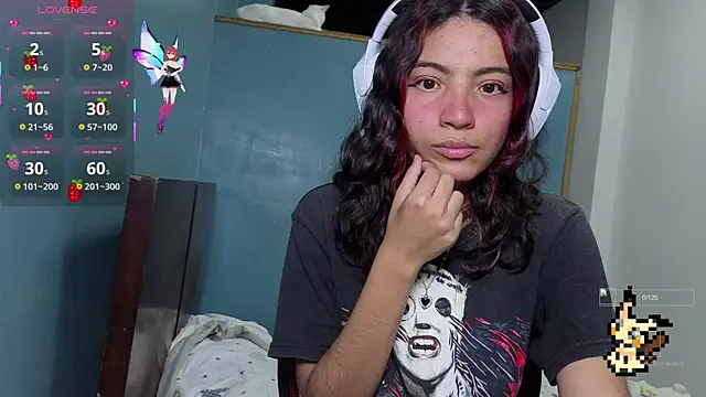 Lovelyamyy online show from October 2025 03:35:01 PM