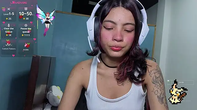 Lovelyamyy online show from September 2025 06:47:01 PM