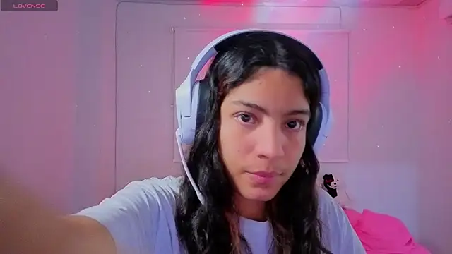 Lovelyamyy online show from January 2026 04:27:02 AM