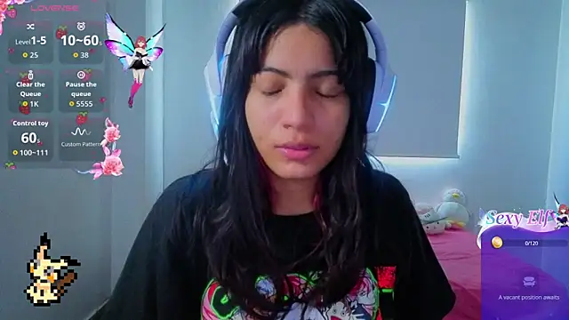 Lovelyamyy online show from February 2026 01:11:01 PM