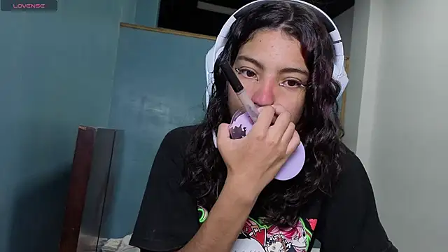 Lovelyamyy online show from November 2025 01:10:02 AM