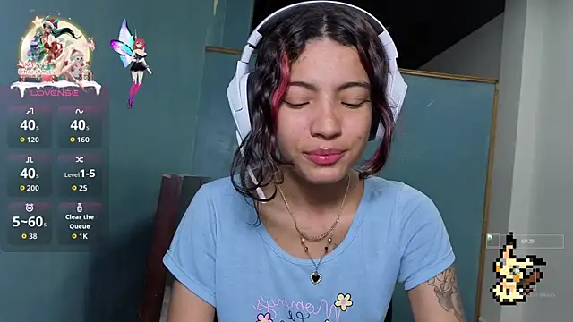 Lovelyamyy online show from November 2025 01:48:01 PM