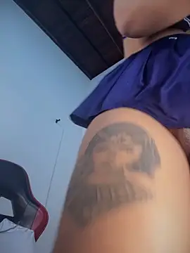 Snapshot of Sophie_Heart chatting on September 2025 06:39:02 AM Sophie Heart online show from September 2025 06:39:02 AM