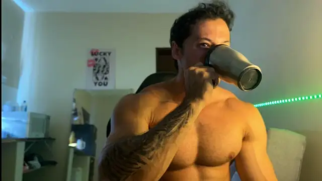 Lucasfit24 online show from April 2026 02:12:02 PM