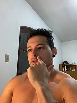 Snapshot of Lucasfit24 chatting on March 2025 11:44:02 AM Lucasfit24 online show from March 2025 11:44:02 AM