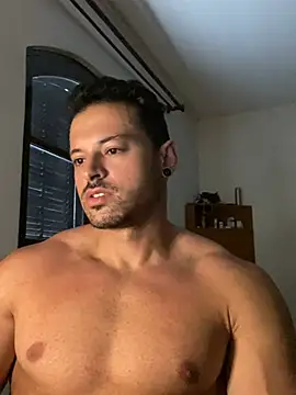 Snapshot of Lucasfit24 chatting on March 2025 11:33:02 AM Lucasfit24 online show from March 2025 11:33:02 AM