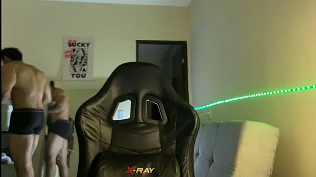 Lucasfit24 online show from April 2026 12:23:01 AM