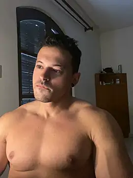 Snapshot of Lucasfit24 chatting on March 2025 11:28:01 AM Lucasfit24 online show from March 2025 11:28:01 AM