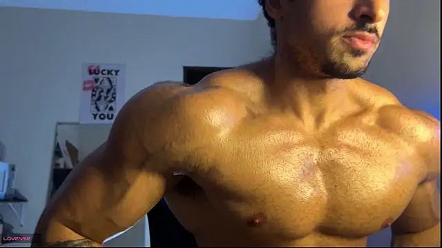 Lucasfit24 online show from May 2026 03:17:02 AM