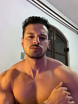 Snapshot of Lucasfit24 chatting on March 2025 11:20:02 PM Lucasfit24 online show from March 2025 11:20:02 PM