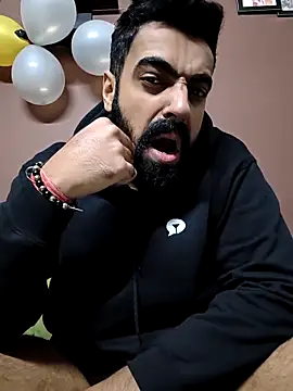 vaibhavchugh38 online show from February 2026 10:33:01 AM