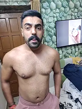 vaibhavchugh38 online show from March 2025 06:57:01 PM