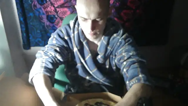 Snapshot of johnny_positive chatting on October 2025 03:49:02 PM johnny positive online show from October 2025 03:49:02 PM