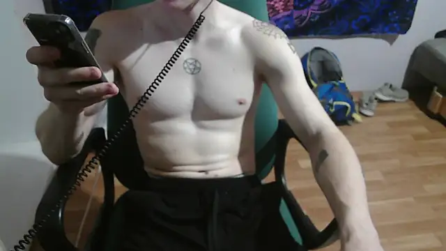 Snapshot of johnny_positive chatting on September 2025 04:02:01 PM johnny positive online show from September 2025 04:02:01 PM