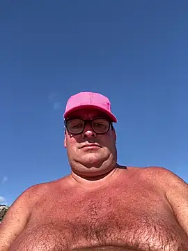 MountJohnXL online show from December 2025 03:37:01 PM