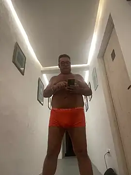 MountJohnXL online show from April 2026 12:06:02 AM