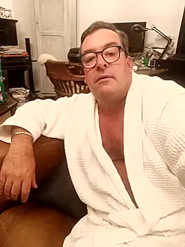 MountJohnXL online show from April 2026 10:49:01 PM