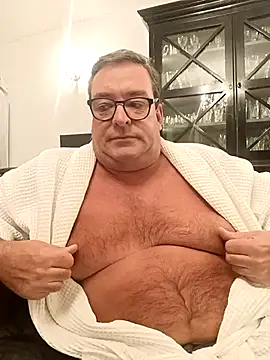 MountJohnXL online show from April 2026 11:06:01 PM