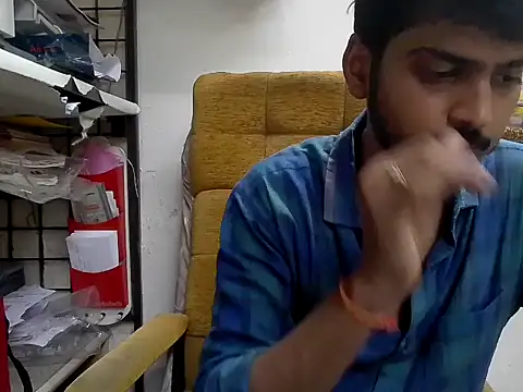 cute modell online show from November 2025 12:42:02 PM