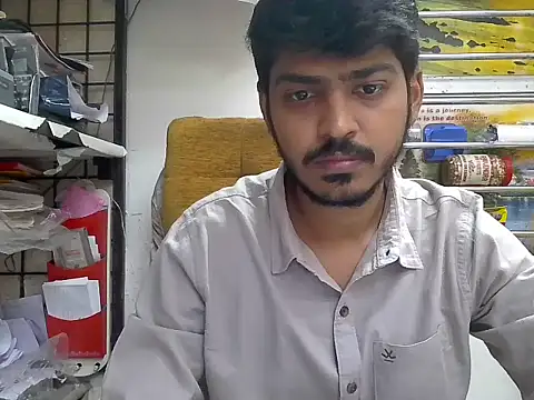 cute modell online show from November 2025 07:56:01 AM