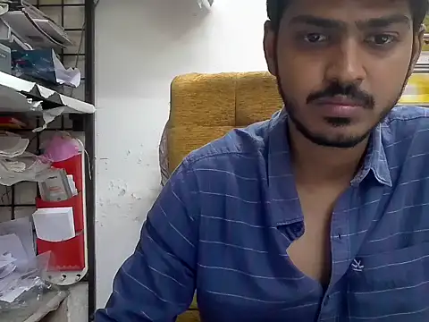 cute modell online show from November 2025 02:20:01 PM