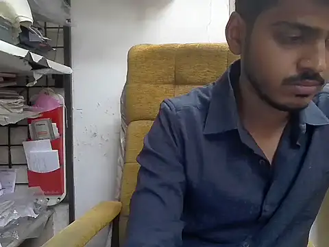 Snapshot of cute_modell chatting on December 2025 12:31:01 PM cute modell online show from December 2025 12:31:01 PM