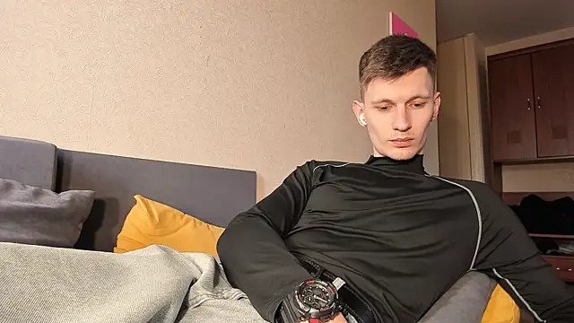 Snapshot of Kevin_Hornyyy chatting on May 2026 02:16:02 PM Kevin Hornyyy online show from May 2026 02:16:02 PM