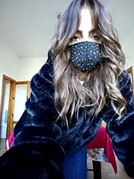 Akemi rossi online show from November 2025 10:16:01 AM