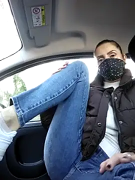 Akemi rossi online show from November 2025 02:20:01 PM