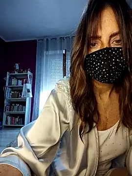 Akemi rossi online show from November 2025 08:40:01 AM