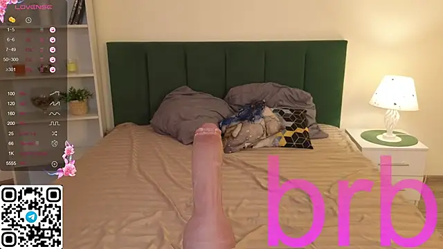 Bonnie White online show from October 2025 10:15:01 AM