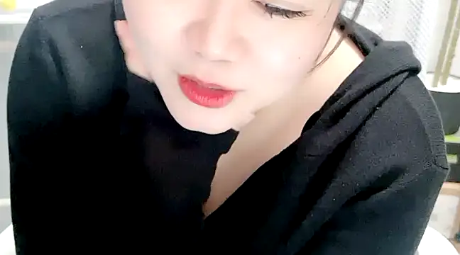 Daisy-8888 online show from February 2025 07:30:01 PM