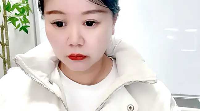 Daisy-8888 online show from February 2025 04:09:02 PM